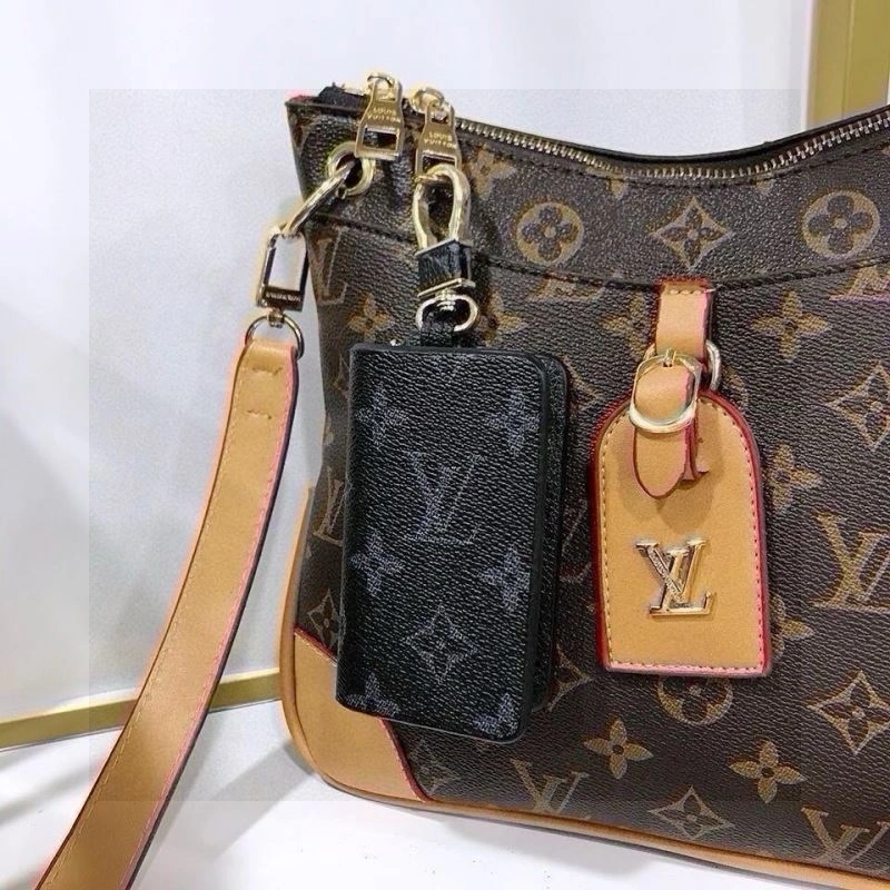 WrinkleFree Louis Vuitton Keychains 265287