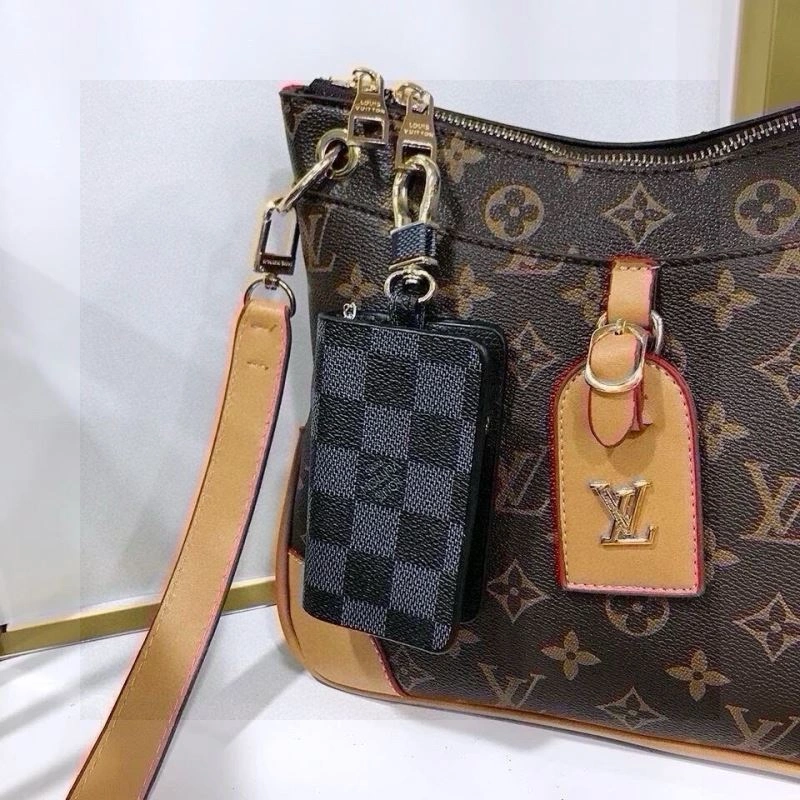 Louis Vuitton Keychains Chic 265289