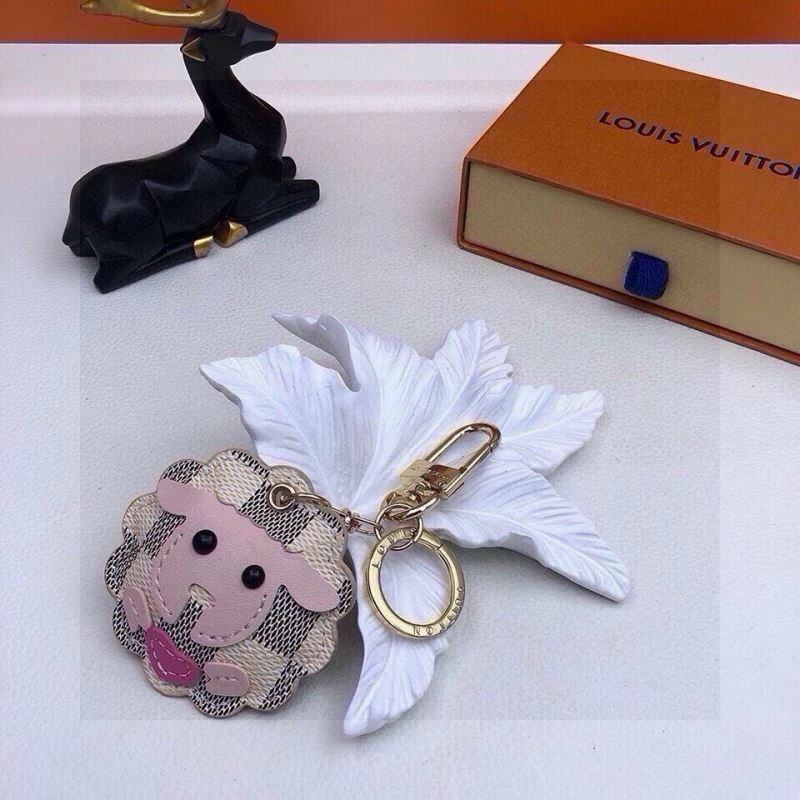 Louis Vuitton Keychains Chic 265303