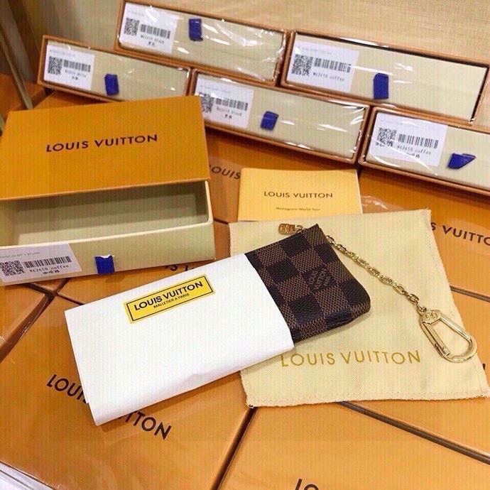 Louis Vuitton Keychains TimelessDesign 265295