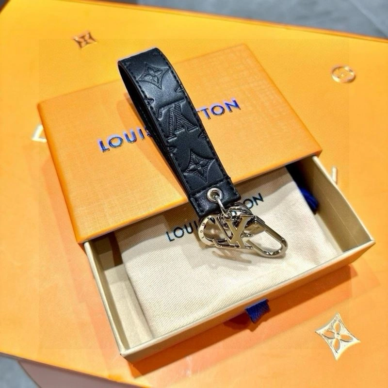 Louis Vuitton Keychains Chic 265285