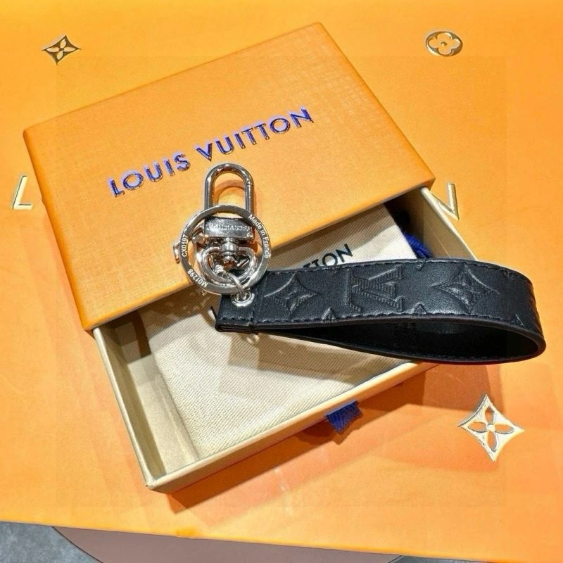 Louis Vuitton Keychains Chic 265285