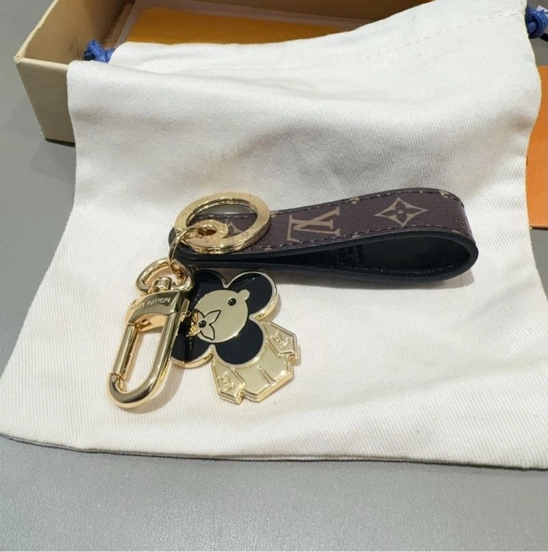 Louis Vuitton Keychains Effortless 265279