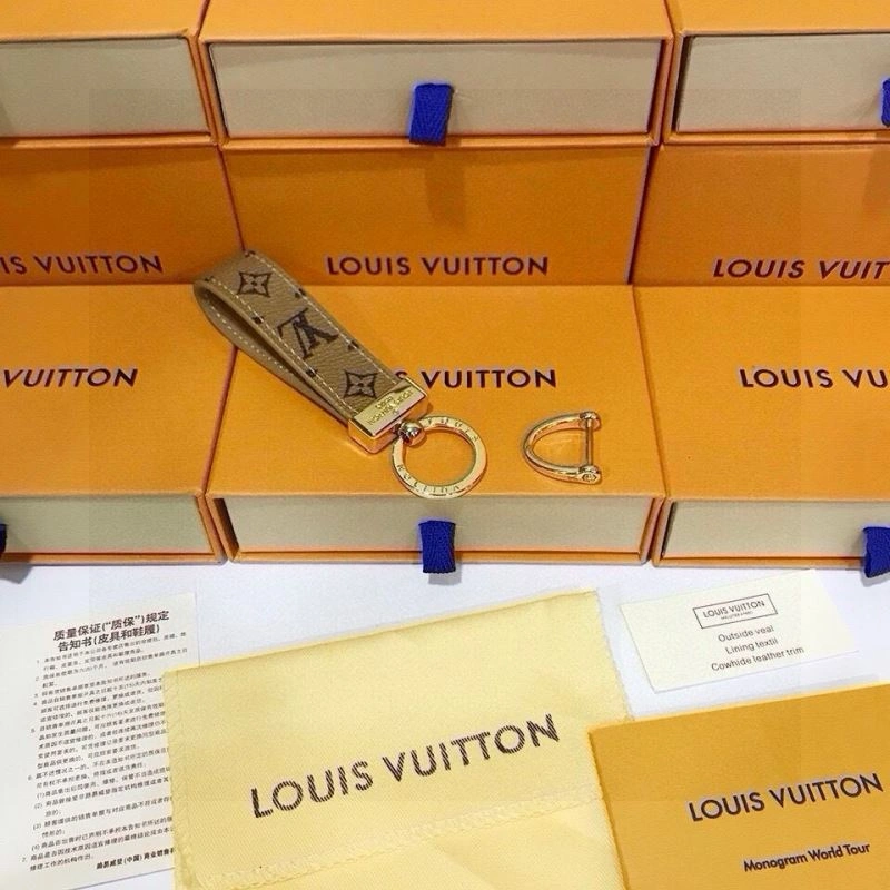 Unisex Louis Vuitton Keychains 265264