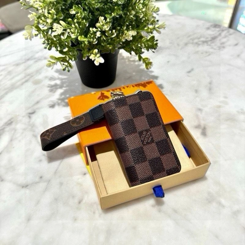 Louis Vuitton Keychains FashionForward 265268