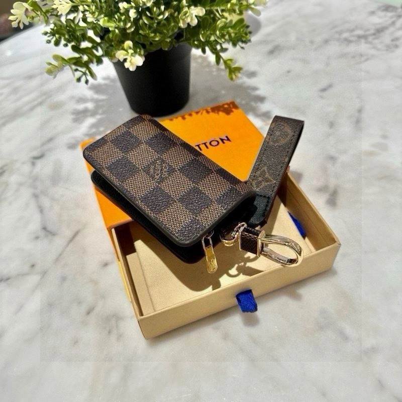Louis Vuitton Keychains FashionForward 265268