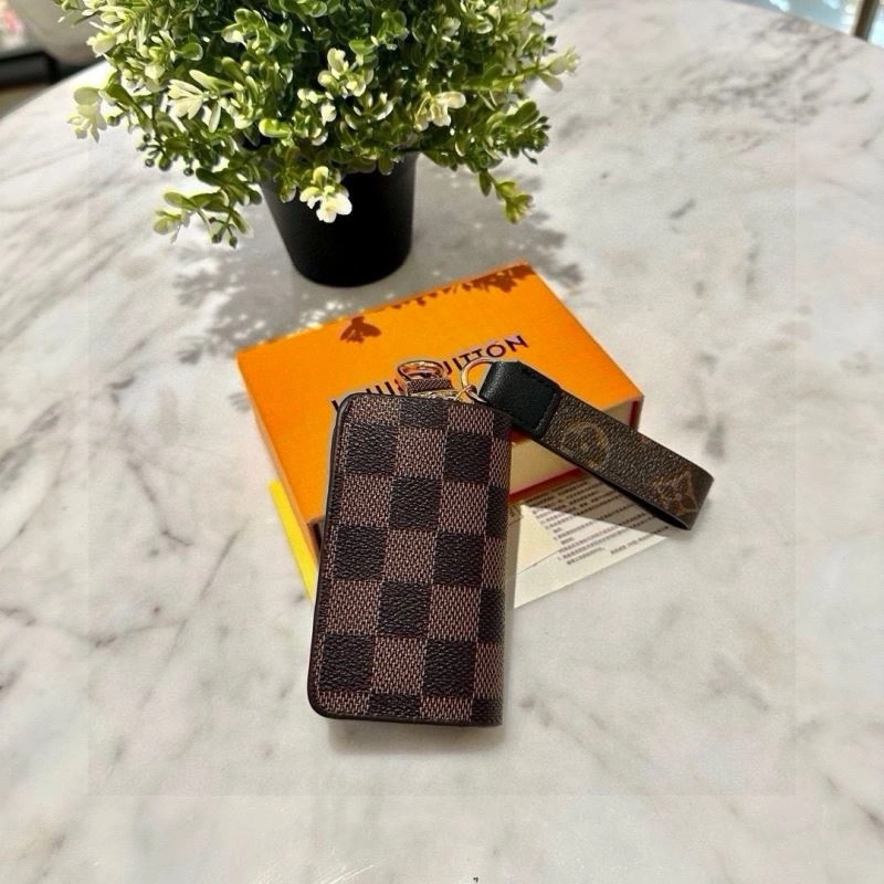 Louis Vuitton Keychains FashionForward 265268