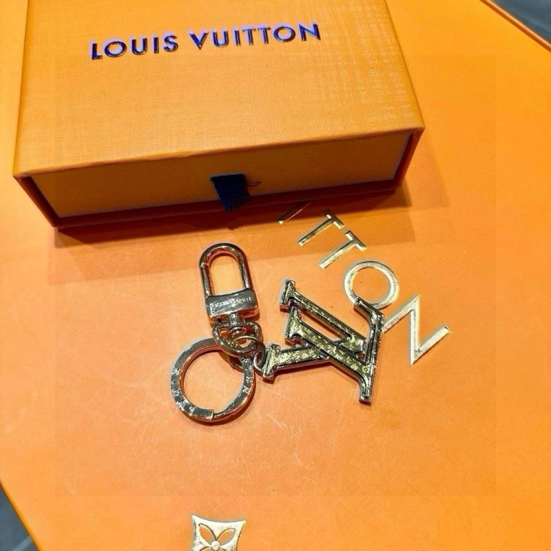 MoistureWicking Louis Vuitton Keychains 265256