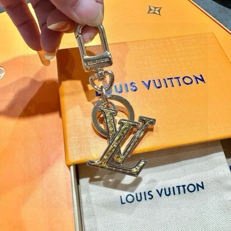 MoistureWicking Louis Vuitton Keychains 265256