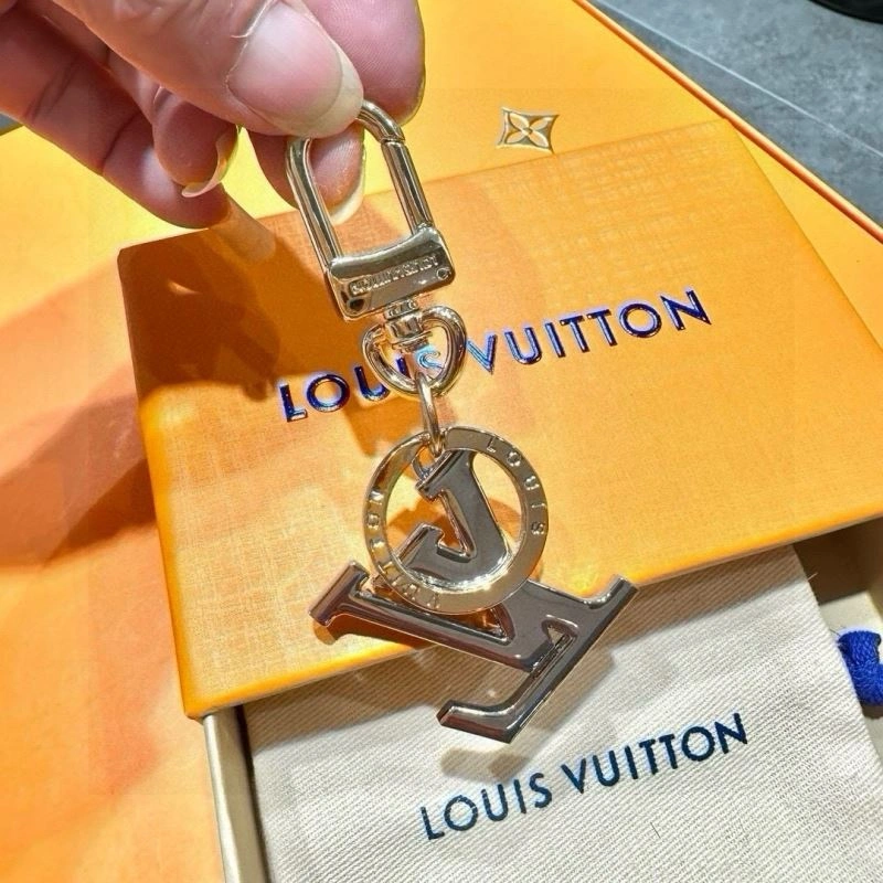 MoistureWicking Louis Vuitton Keychains 265256