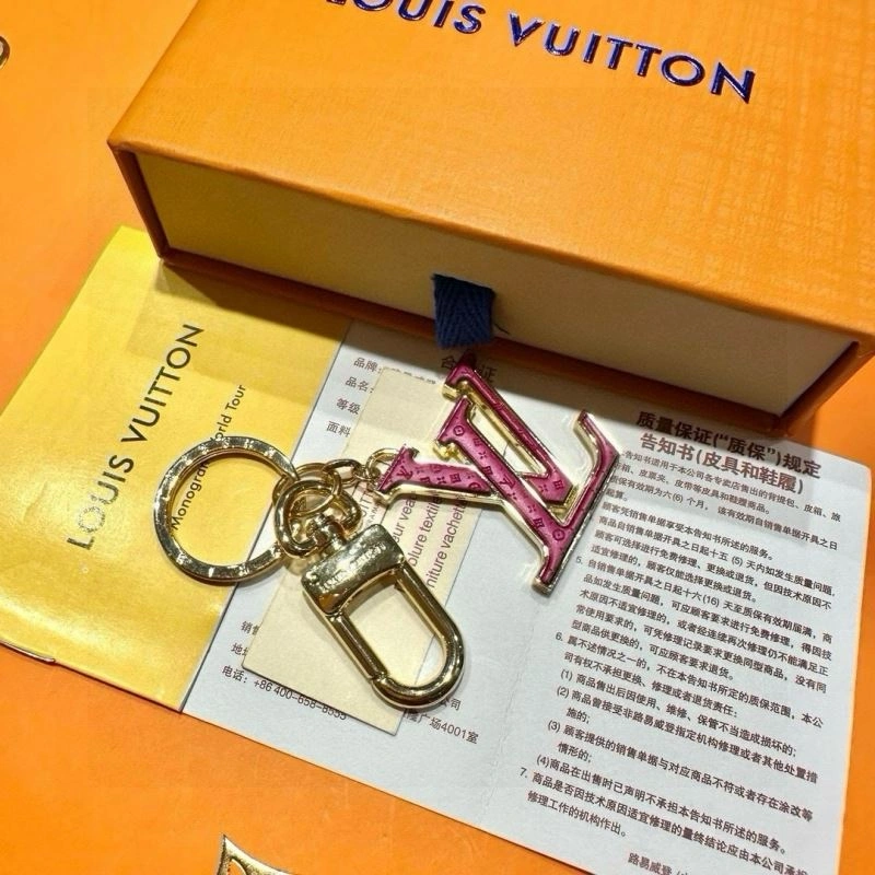 Affordable Louis Vuitton Keychains 265240