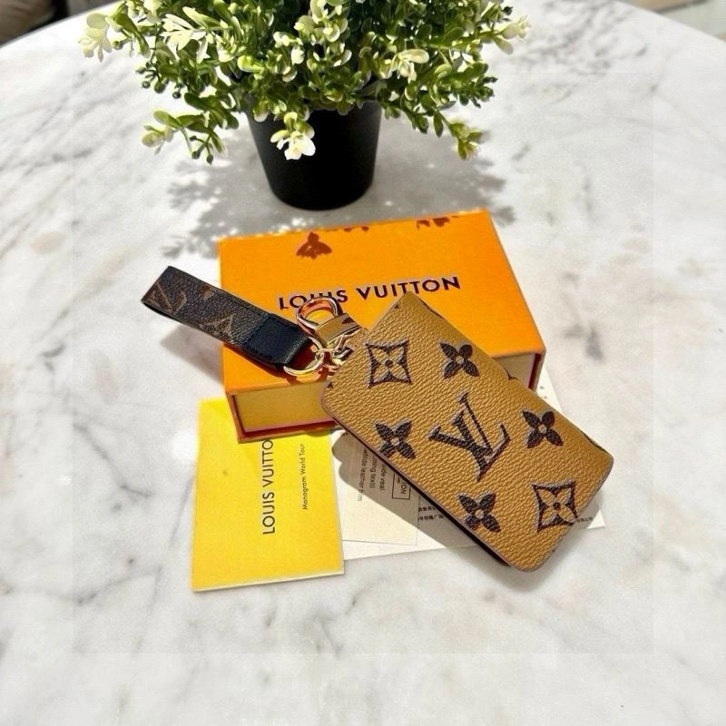 RelaxedFit Louis Vuitton Keychains 265237