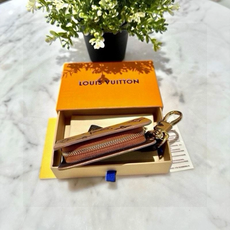 RelaxedFit Louis Vuitton Keychains 265237