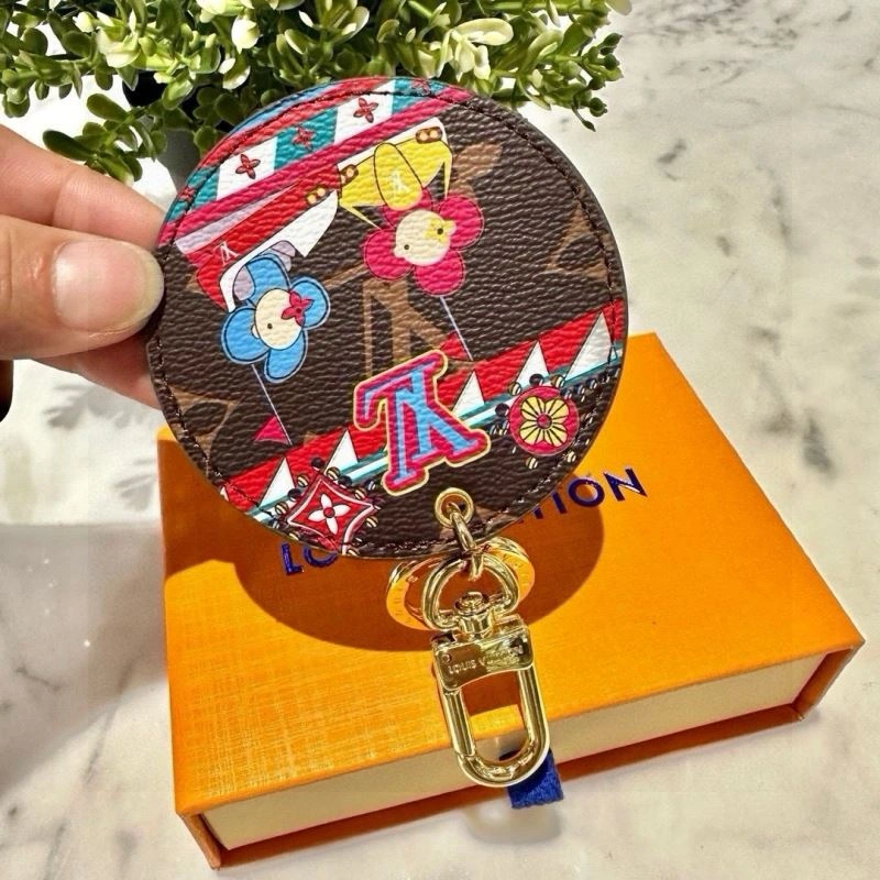 Louis Vuitton Keychains Seasonal 265205