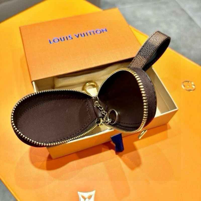 Elegant Louis Vuitton Keychains 265228