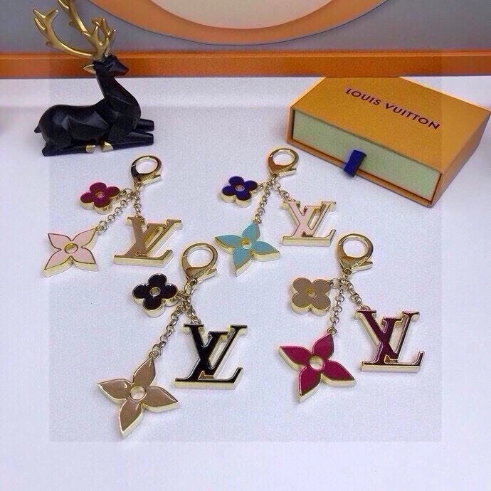 Louis Vuitton Keychains Trendy 265220