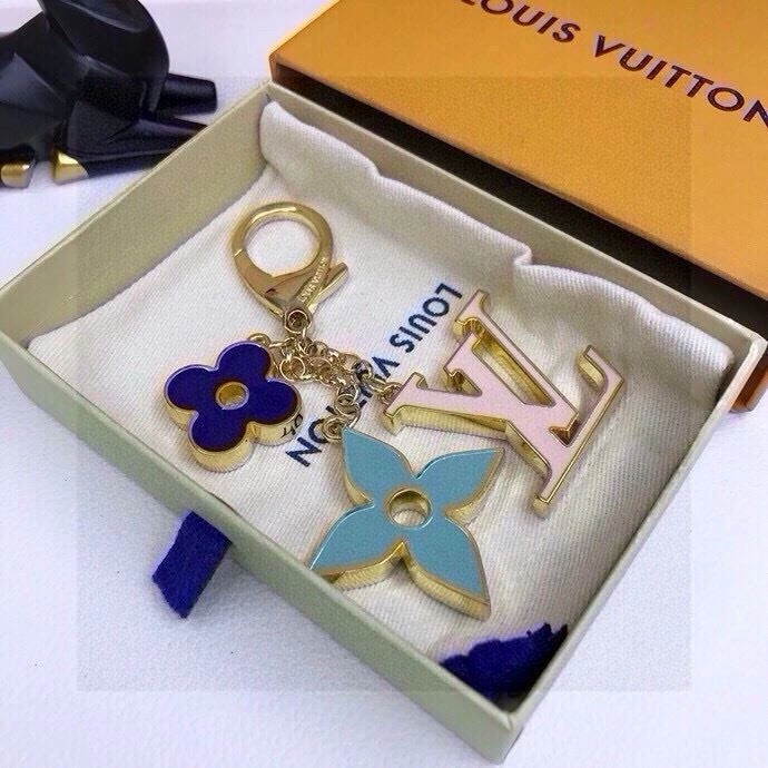 Louis Vuitton Keychains Trendy 265220