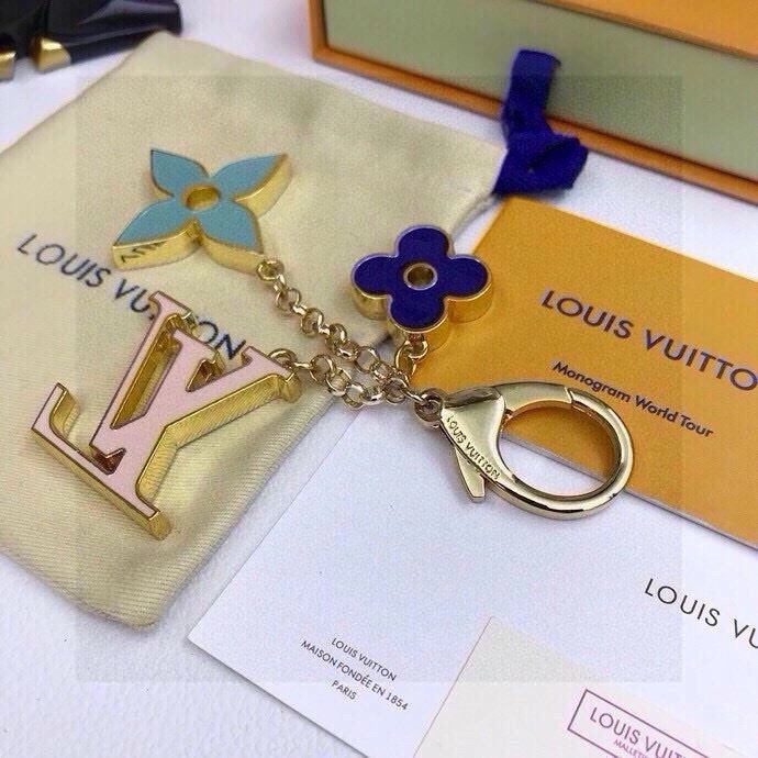 Louis Vuitton Keychains Trendy 265220