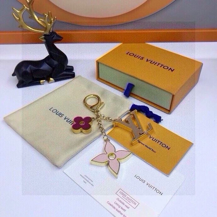 Louis Vuitton Keychains Chic 265207