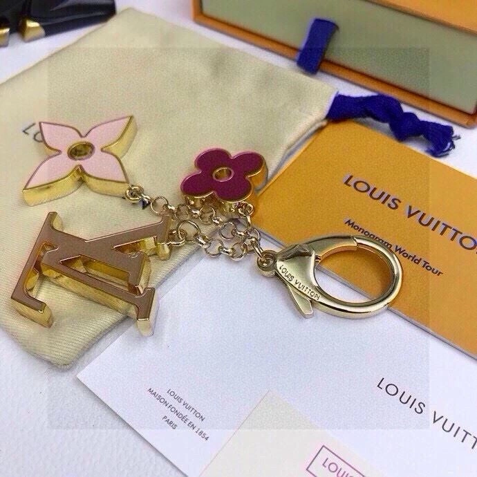 Louis Vuitton Keychains Chic 265207