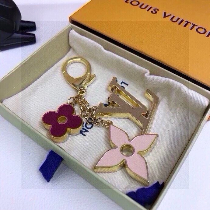 Louis Vuitton Keychains Chic 265207