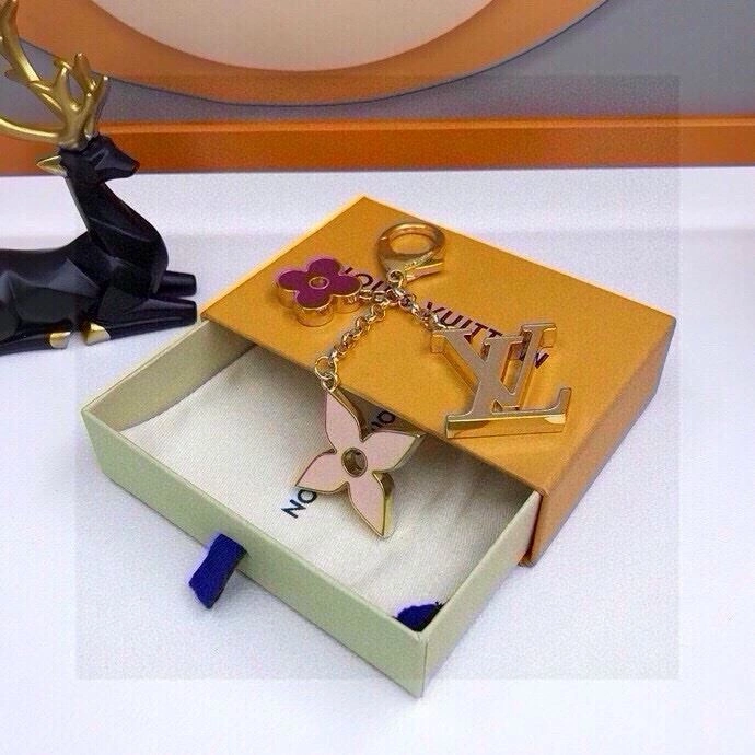 Louis Vuitton Keychains Chic 265207