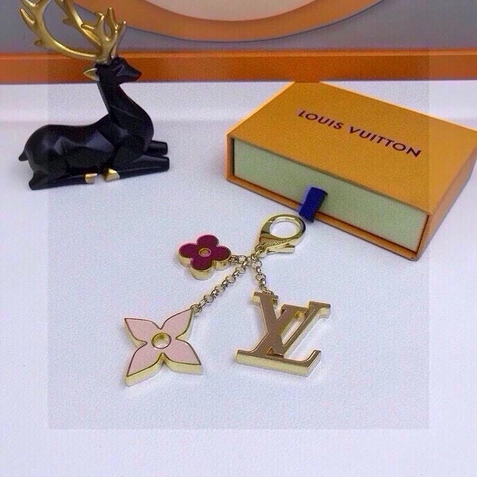 Louis Vuitton Keychains Chic 265207