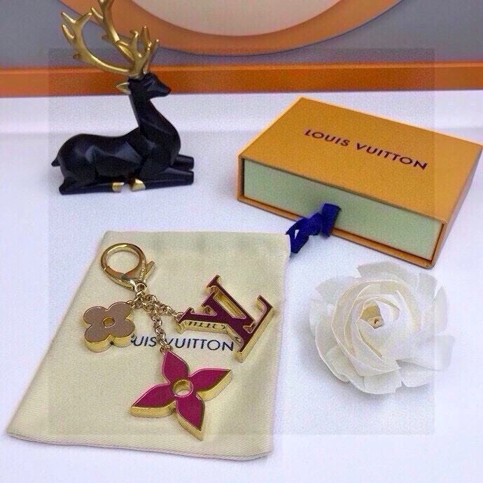 Louis Vuitton Keychains OnTrend 265208