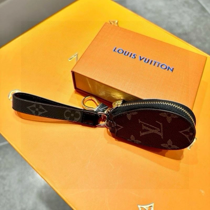 Louis Vuitton Keychains UrbanChic 265224