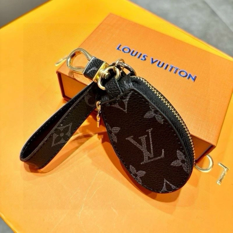 Louis Vuitton Keychains UrbanChic 265224