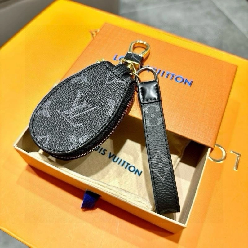 Louis Vuitton Keychains UrbanChic 265224