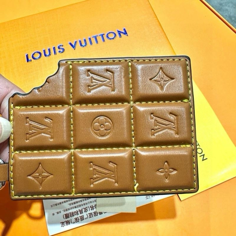 UrbanChic Louis Vuitton Keychains 265227