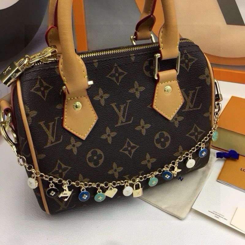 Louis Vuitton Keychains Stylish 265212