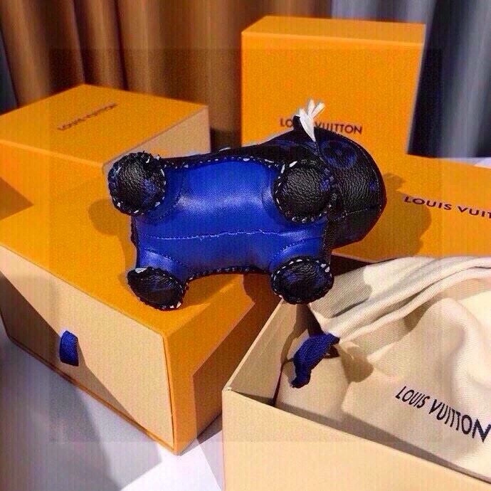 Sporty Louis Vuitton Keychains 265180