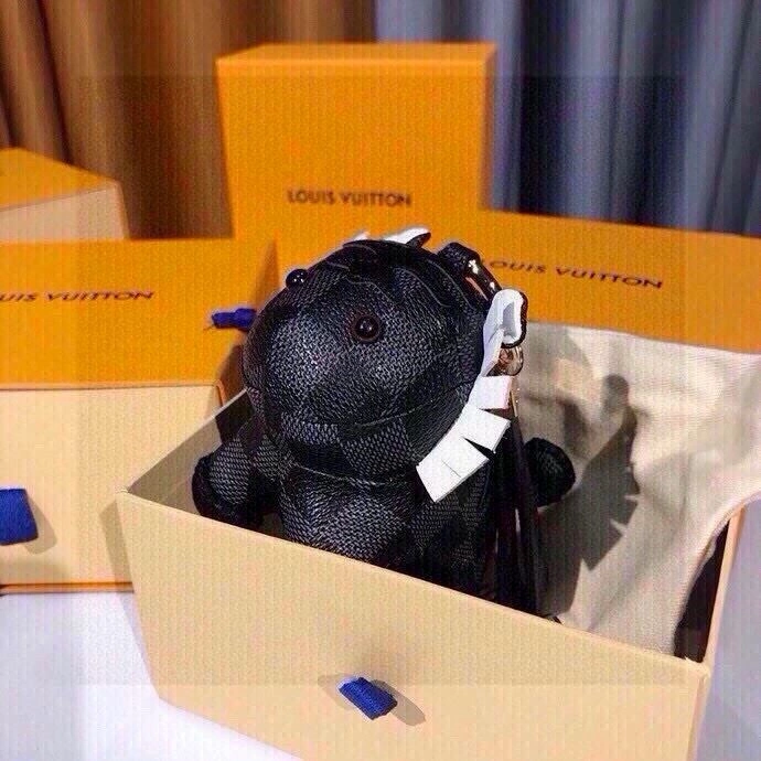 RelaxedFit Louis Vuitton Keychains 265170