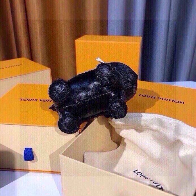RelaxedFit Louis Vuitton Keychains 265170
