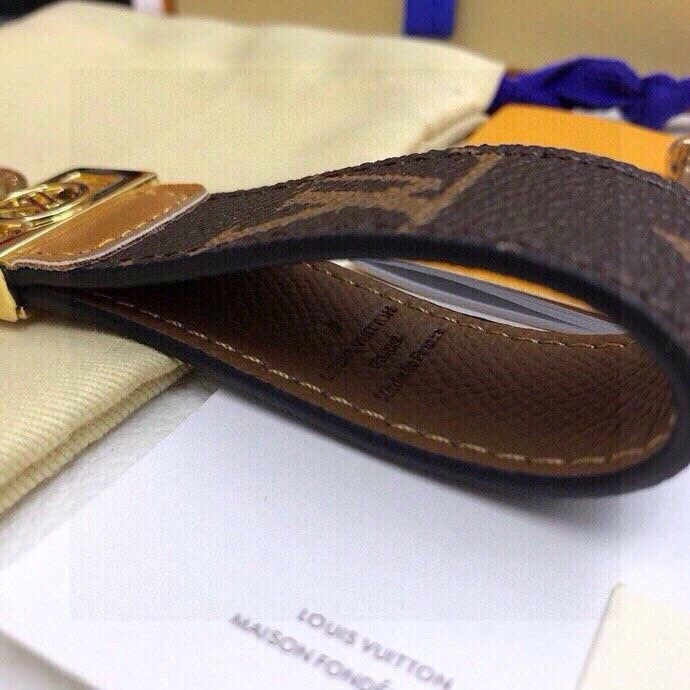 Effortless Louis Vuitton Keychains 265151