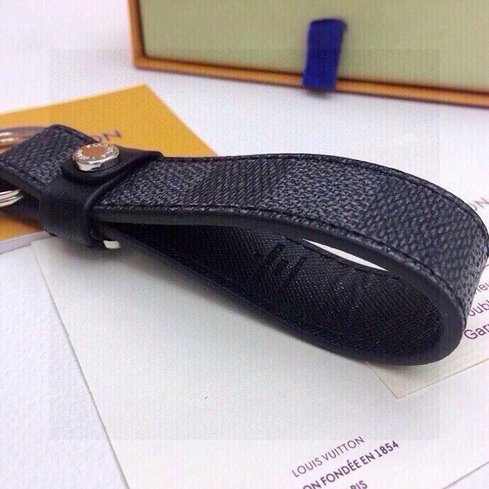 Louis Vuitton Keychains SmoothTexture 265145
