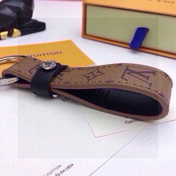 HighPerformance Louis Vuitton Keychains 265141