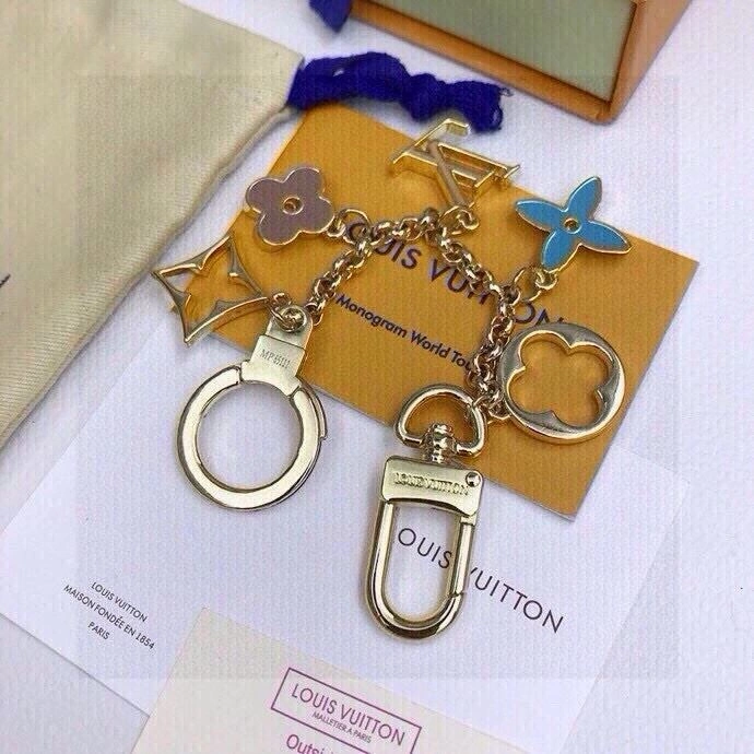 Louis Vuitton Keychains ModernLook 265130