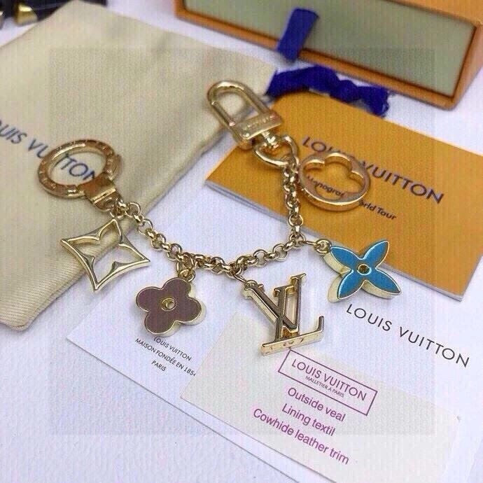 Louis Vuitton Keychains ModernLook 265130