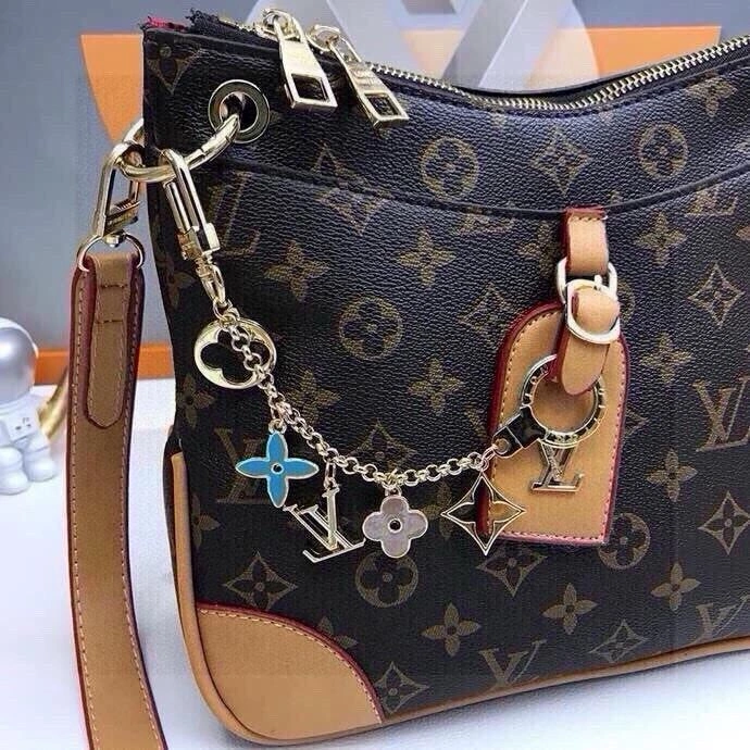 Louis Vuitton Keychains ModernLook 265130