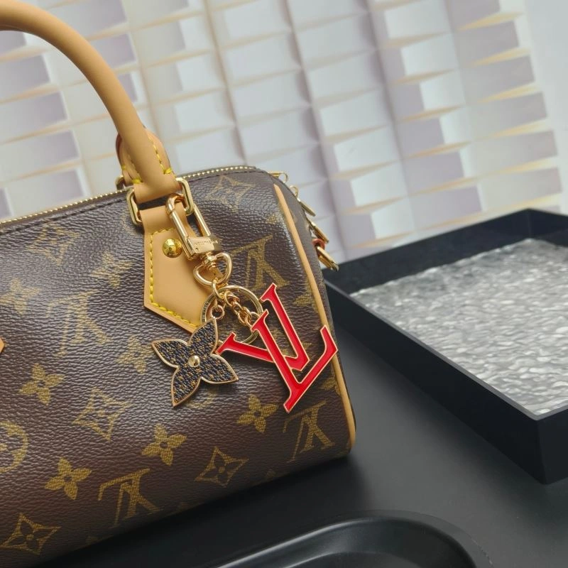 Louis Vuitton Keychains Supportive 265136
