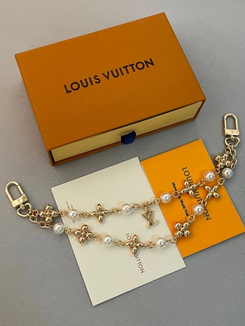 Breathable Louis Vuitton Keychains 265120