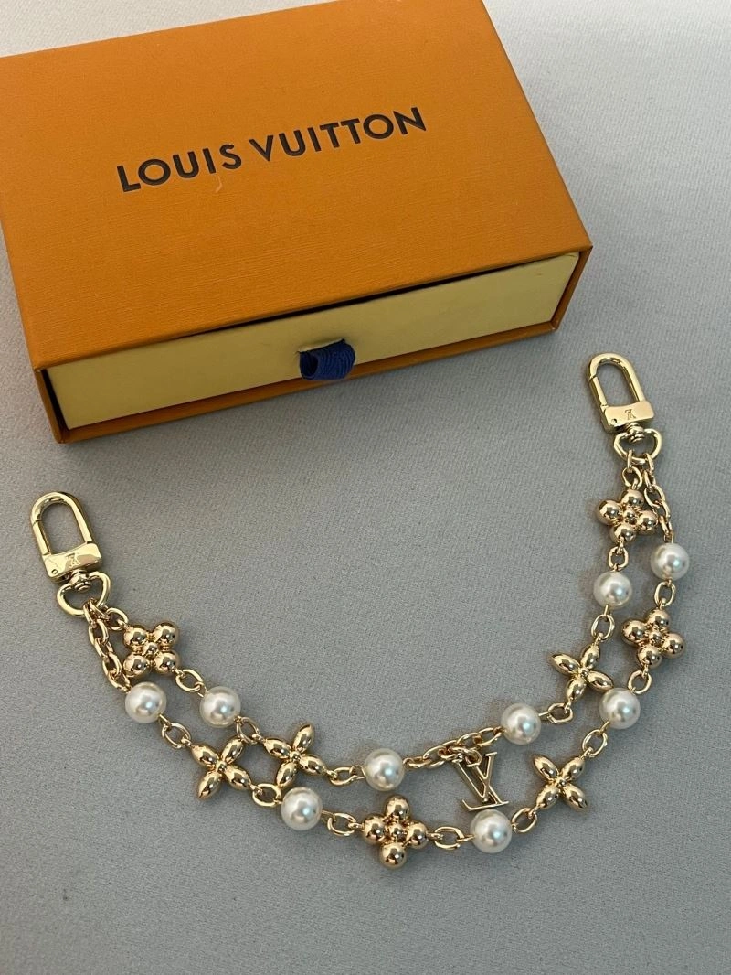 Breathable Louis Vuitton Keychains 265120