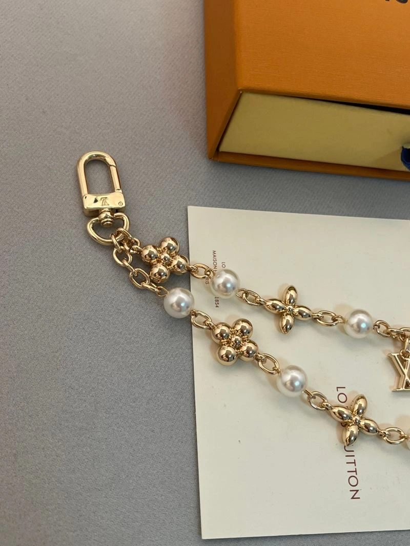 Breathable Louis Vuitton Keychains 265120