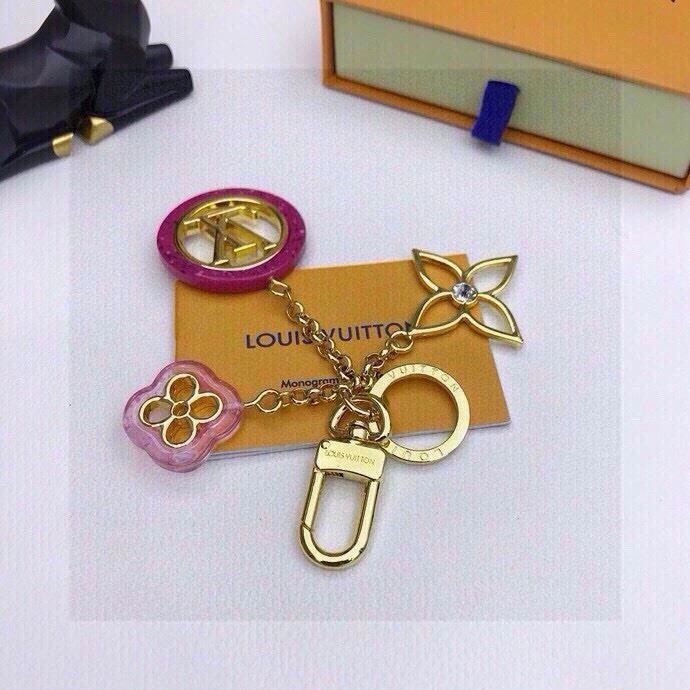 EyeCatching Louis Vuitton Keychains 265094