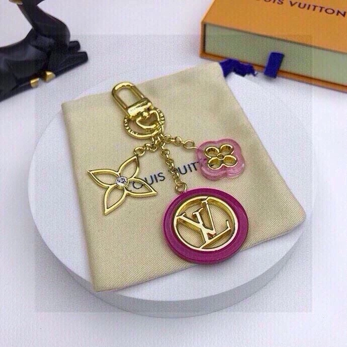 EyeCatching Louis Vuitton Keychains 265094