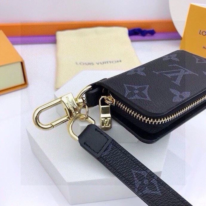 Louis Vuitton Keychains Supportive 265096