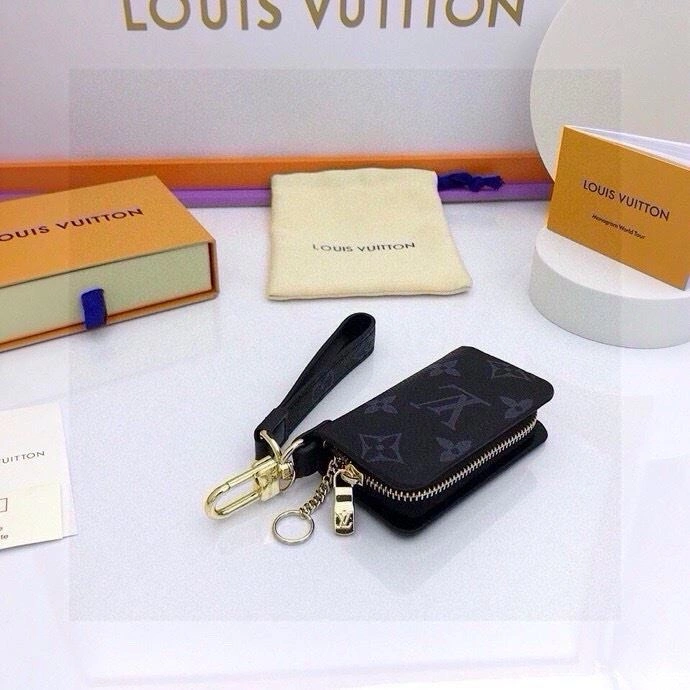 Louis Vuitton Keychains Supportive 265096